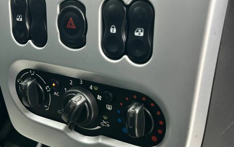 Renault Logan I, 2013 год, 300 000 рублей, 9 фотография