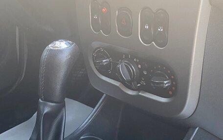 Renault Logan I, 2012 год, 299 000 рублей, 18 фотография