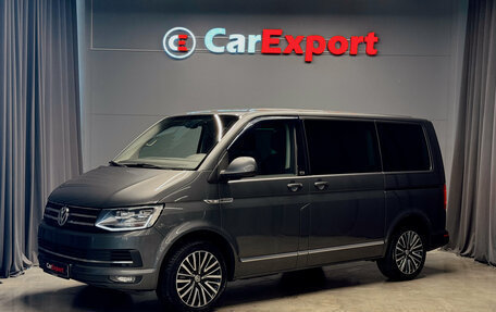 Volkswagen Multivan T6 рестайлинг, 2018 год, 4 350 000 рублей, 1 фотография
