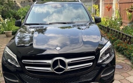 Mercedes-Benz GLE, 2016 год, 2 800 000 рублей, 1 фотография