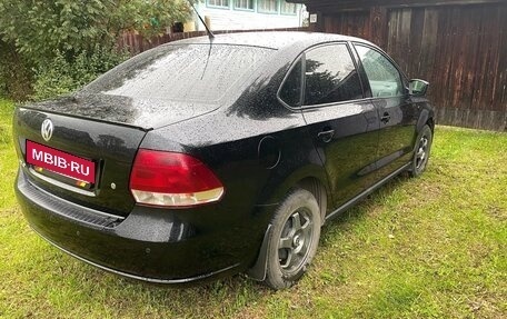 Volkswagen Polo VI (EU Market), 2011 год, 630 000 рублей, 2 фотография
