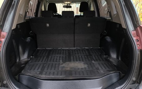 Toyota RAV4, 2014 год, 1 550 000 рублей, 6 фотография