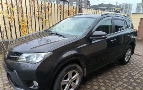 Toyota RAV4, 2014 год, 1 550 000 рублей, 2 фотография