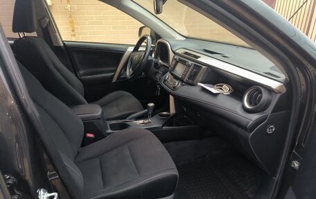 Toyota RAV4, 2014 год, 1 550 000 рублей, 8 фотография