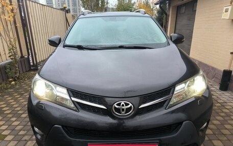Toyota RAV4, 2014 год, 1 550 000 рублей, 12 фотография