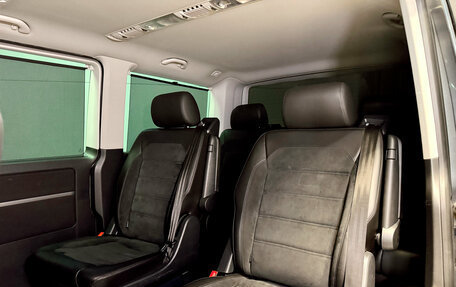 Volkswagen Multivan T6 рестайлинг, 2018 год, 4 350 000 рублей, 9 фотография