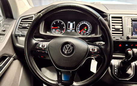 Volkswagen Multivan T6 рестайлинг, 2018 год, 4 350 000 рублей, 18 фотография