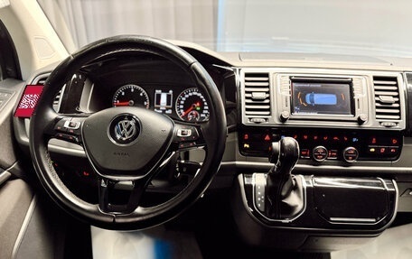 Volkswagen Multivan T6 рестайлинг, 2018 год, 4 350 000 рублей, 11 фотография