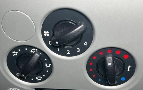 Renault Logan I, 2006 год, 370 000 рублей, 13 фотография