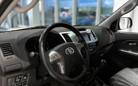 Toyota Hilux VII, 2013 год, 2 317 000 рублей, 14 фотография