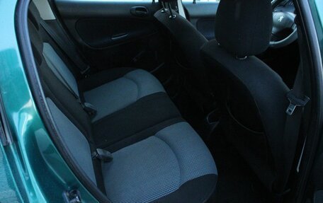 Peugeot 206, 2004 год, 147 000 рублей, 26 фотография