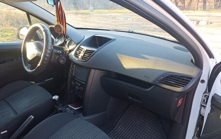 Peugeot 207 I, 2010 год, 400 000 рублей, 10 фотография