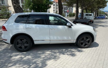 Volkswagen Touareg III, 2012 год, 1 650 000 рублей, 4 фотография