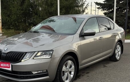Skoda Octavia, 2018 год, 2 090 000 рублей, 9 фотография