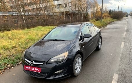 Opel Astra J, 2014 год, 980 000 рублей, 4 фотография