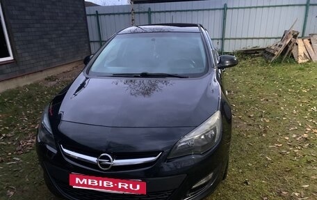 Opel Astra J, 2014 год, 980 000 рублей, 11 фотография