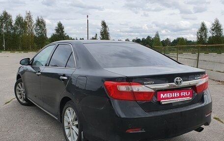 Toyota Camry, 2013 год, 1 280 000 рублей, 4 фотография