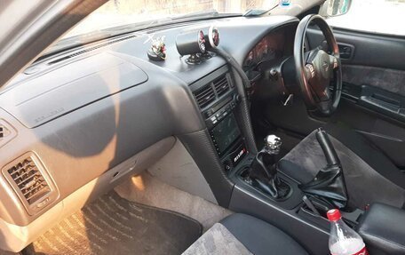 Nissan Skyline, 1999 год, 850 000 рублей, 6 фотография