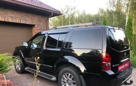 Nissan Pathfinder, 2012 год, 1 850 000 рублей, 21 фотография