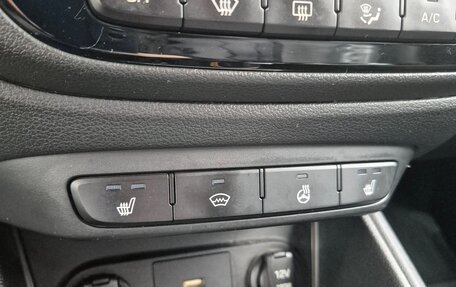 Hyundai Solaris II рестайлинг, 2021 год, 1 800 000 рублей, 8 фотография