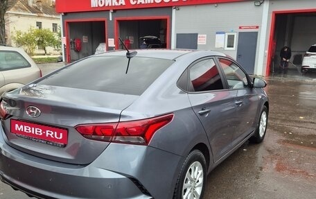 Hyundai Solaris II рестайлинг, 2021 год, 1 800 000 рублей, 5 фотография