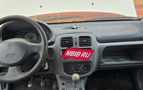 Renault Clio III, 2001 год, 120 000 рублей, 6 фотография