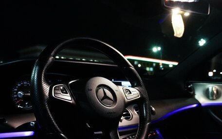 Mercedes-Benz E-Класс, 2017 год, 1 900 000 рублей, 12 фотография