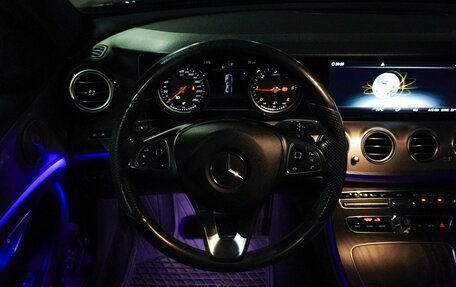 Mercedes-Benz E-Класс, 2017 год, 1 900 000 рублей, 16 фотография