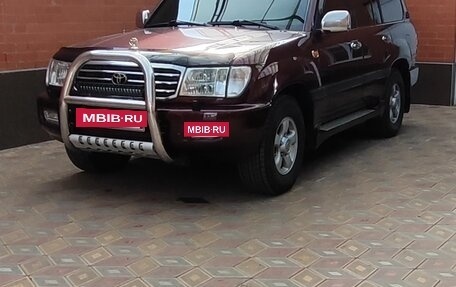 Toyota Land Cruiser 100 рестайлинг 2, 2001 год, 2 600 000 рублей, 2 фотография