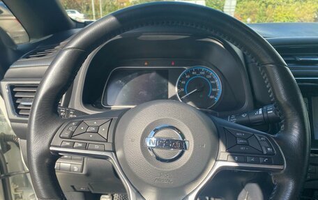 Nissan Leaf II, 2018 год, 2 300 000 рублей, 9 фотография