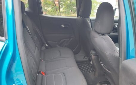 Jeep Renegade I рестайлинг, 2022 год, 1 900 000 рублей, 8 фотография