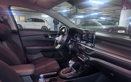 KIA Cerato IV, 2022 год, 2 300 000 рублей, 14 фотография