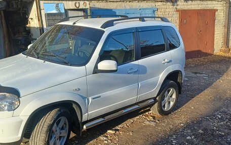 Chevrolet Niva I рестайлинг, 2015 год, 650 000 рублей, 4 фотография