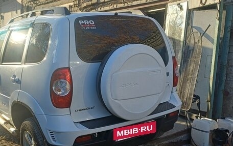 Chevrolet Niva I рестайлинг, 2015 год, 650 000 рублей, 8 фотография