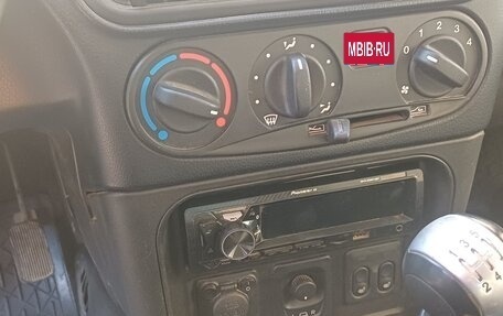 Chevrolet Niva I рестайлинг, 2015 год, 650 000 рублей, 10 фотография