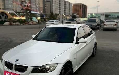 BMW 3 серия, 2007 год, 1 060 000 рублей, 11 фотография