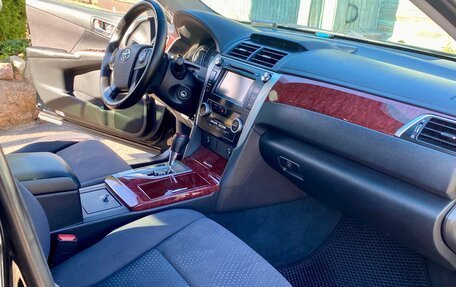 Toyota Camry, 2013 год, 1 370 000 рублей, 17 фотография