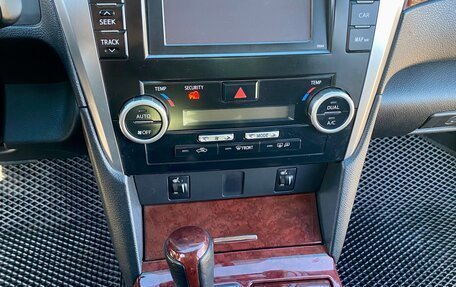 Toyota Camry, 2013 год, 1 370 000 рублей, 28 фотография