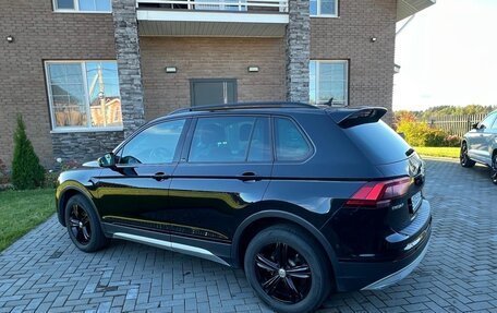 Volkswagen Tiguan II, 2019 год, 2 690 000 рублей, 3 фотография