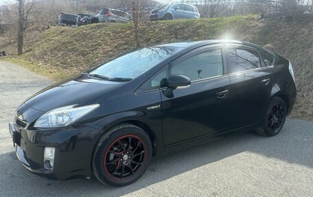 Toyota Prius, 2011 год, 900 000 рублей, 13 фотография