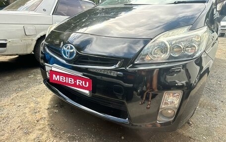Toyota Prius, 2011 год, 900 000 рублей, 3 фотография
