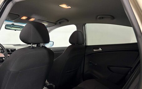 Hyundai Solaris II рестайлинг, 2011 год, 780 000 рублей, 10 фотография