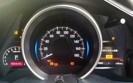 Honda Fit III, 2018 год, 1 350 000 рублей, 8 фотография