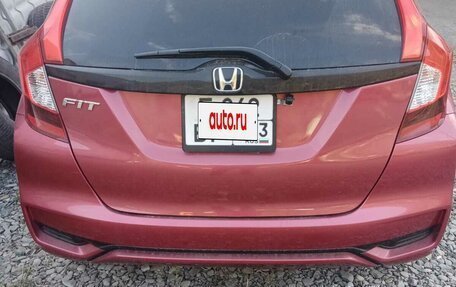 Honda Fit III, 2018 год, 1 350 000 рублей, 21 фотография