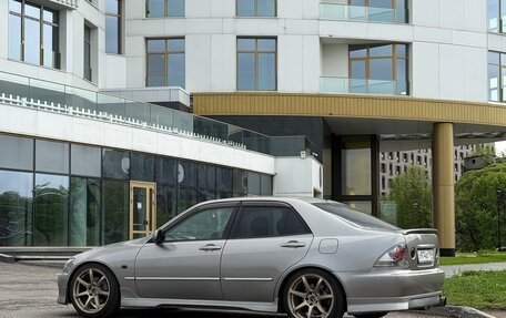 Toyota Altezza, 2002 год, 1 200 000 рублей, 2 фотография