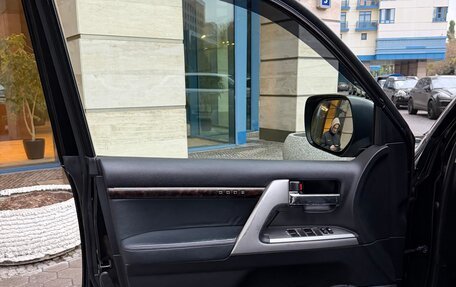 Toyota Land Cruiser 200, 2014 год, 3 160 000 рублей, 8 фотография