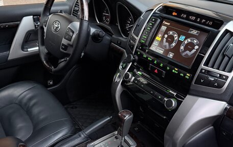 Toyota Land Cruiser 200, 2014 год, 3 160 000 рублей, 15 фотография