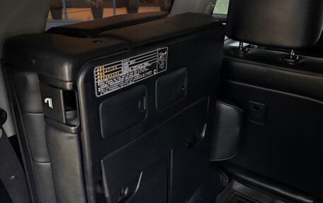 Toyota Land Cruiser 200, 2014 год, 3 160 000 рублей, 21 фотография