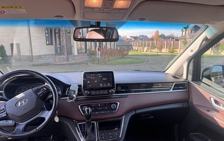 Hyundai Grand Starex Grand Starex I рестайлинг 2, 2019 год, 4 095 000 рублей, 10 фотография