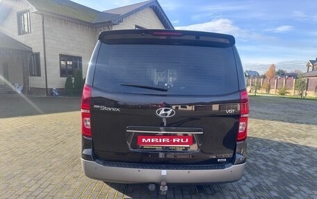 Hyundai Grand Starex Grand Starex I рестайлинг 2, 2019 год, 4 095 000 рублей, 6 фотография